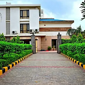 When In - Service Apartments, Next To Artemis Hospital Gurgaon